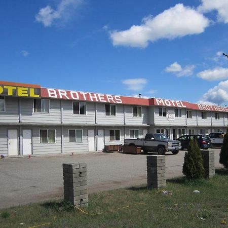 Brothers Inn Motel Prince George Exterior foto